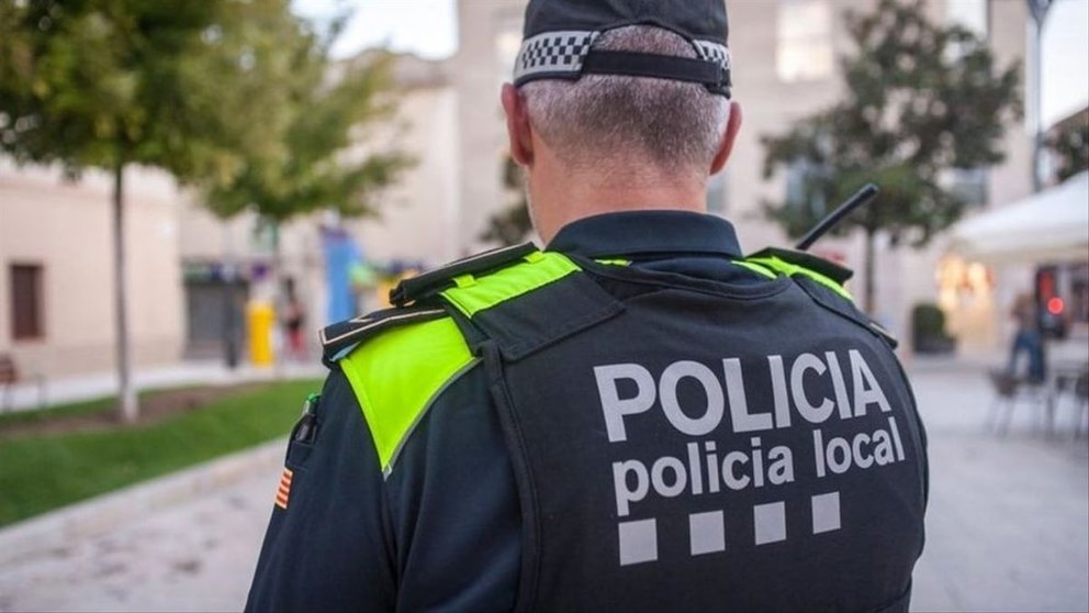 Academia Acaforme te ayuda a preparar las Oposiciones a Policía Local. Foto: Pexels.
